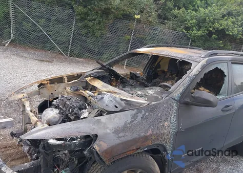 2016 Jeep Cherokee Sport z USA, uszkodzony, nr VIN 1C4PJMAB0GW145078